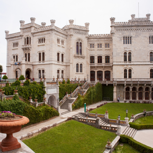 Trst i dvorac Miramare iz Zagreba i Rijeke (1 dan)