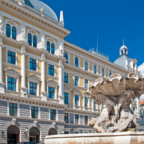 Trst i dvorac Miramare iz Zagreba i Rijeke (1 dan)