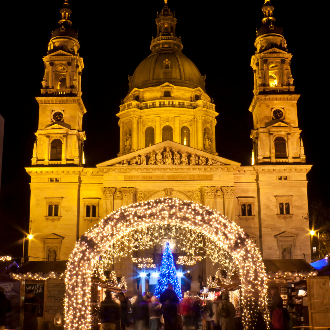 LAST MINUTE: Bajka na Dunavu: Advent u Budimpešti i Pečuhu iz Istre, Rijeke i Zagreba (3 dana)